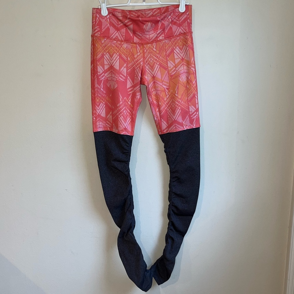 alo yoga leggings